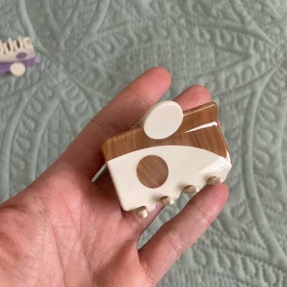 Yin yang hair clip - Picture 3 of 10